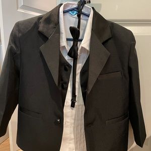 Toddler size 3 Full Tuxedo - worn once